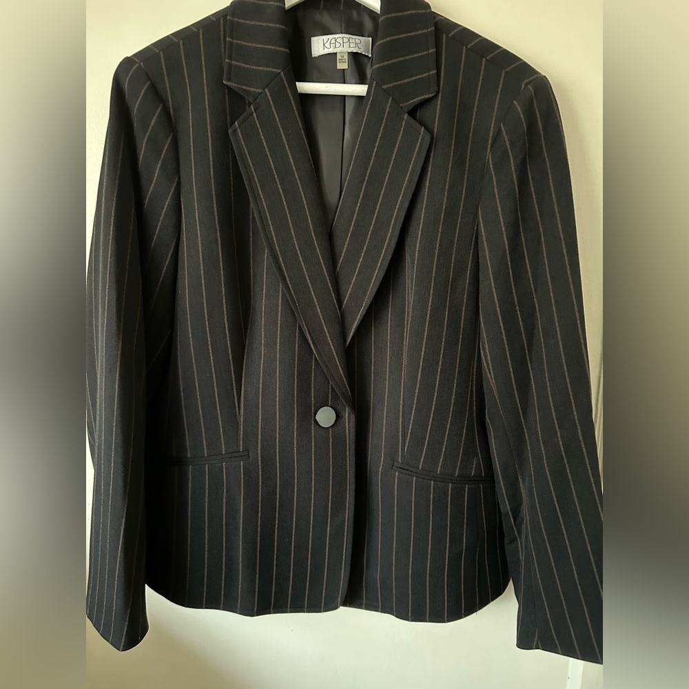 Kasper Women's Black Pinstripe Blazer
